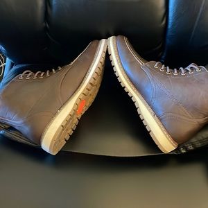 New size 10 HAWKE &CO brown boots comfortable and stylish non smoking house